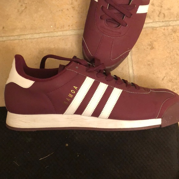 Adidas men size 11 1/2 - Picture 2 of 4